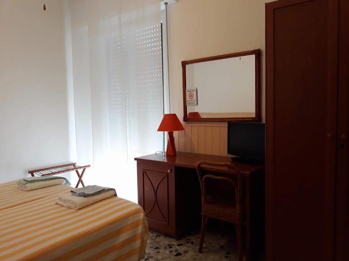Hotel Geppi Pietra Ligure Exterior photo