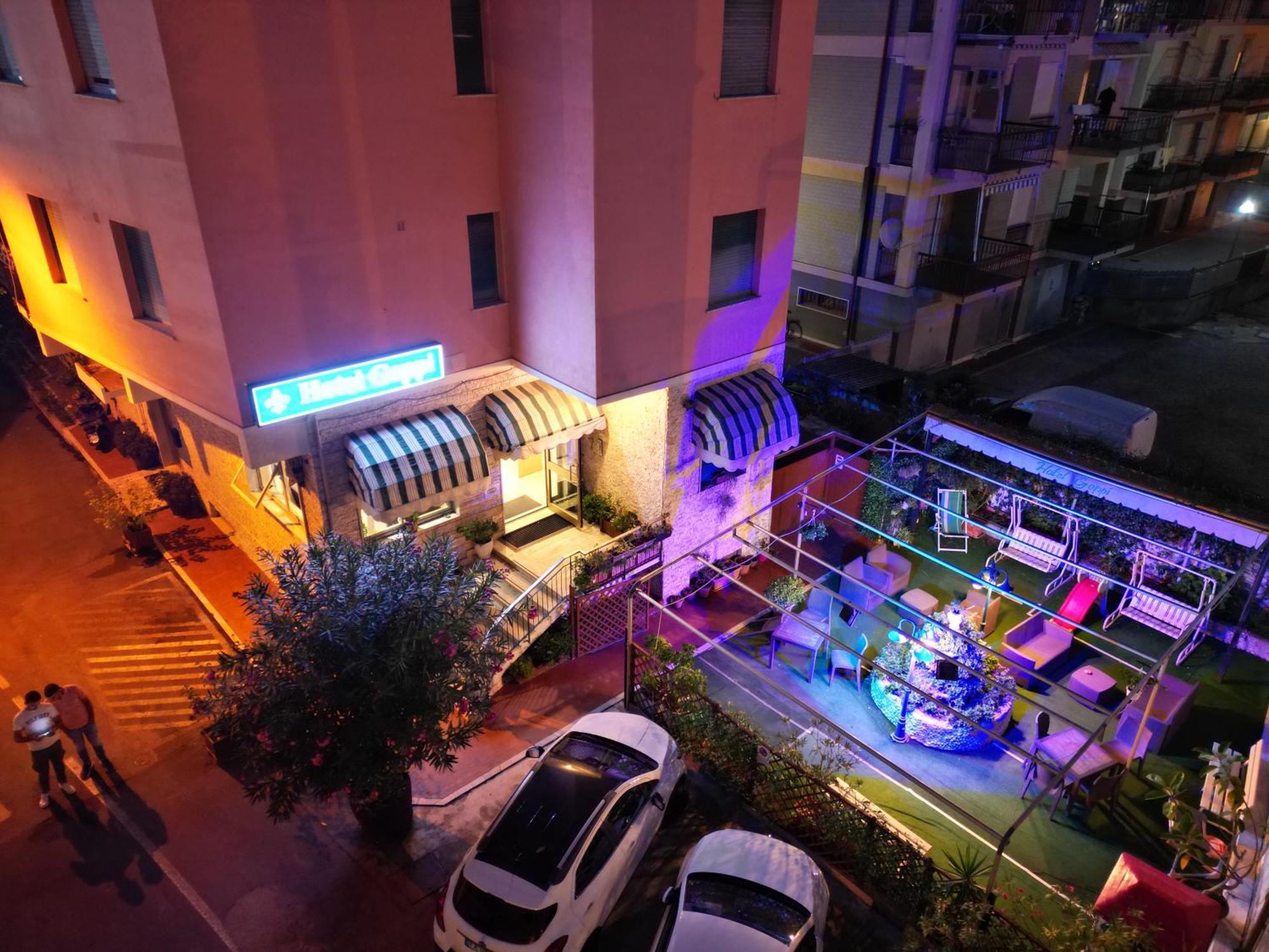Hotel Geppi Pietra Ligure Exterior photo