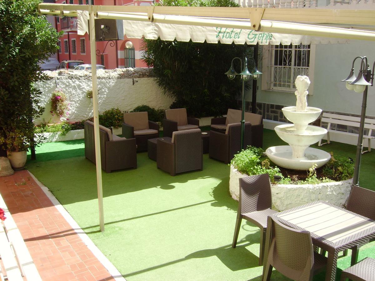Hotel Geppi Pietra Ligure Exterior photo