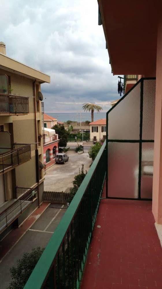 Hotel Geppi Pietra Ligure Exterior photo