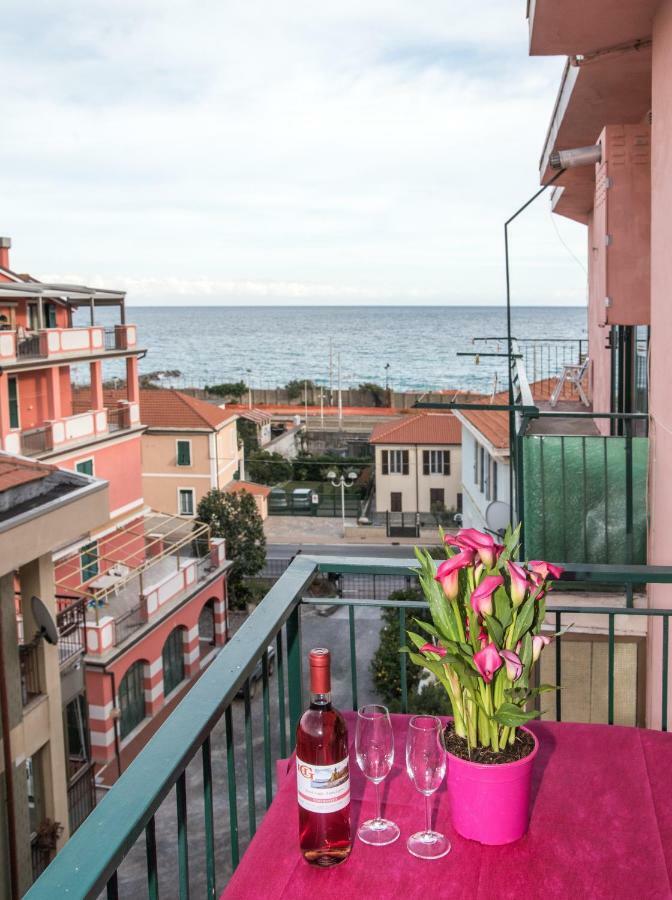 Hotel Geppi Pietra Ligure Exterior photo
